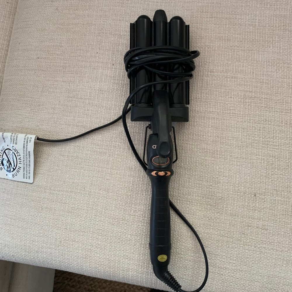 Amika High Tide Deep Waver